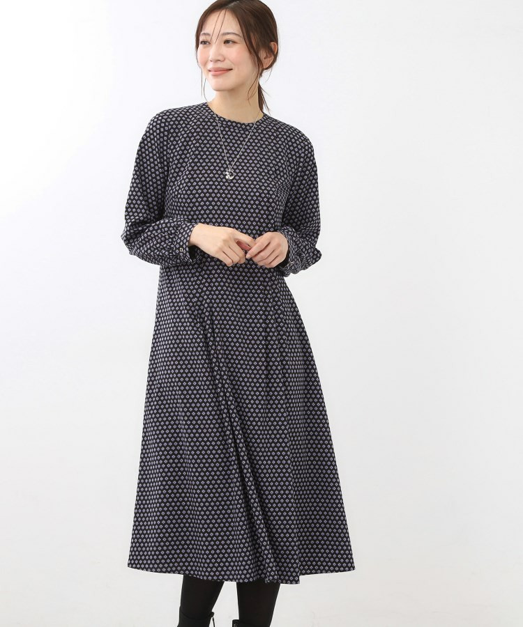 【通勤にもお出かけにも◎】ジオメプリントクラシカルワンピース1