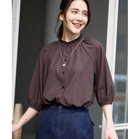 フロントボタンデザインブラウス