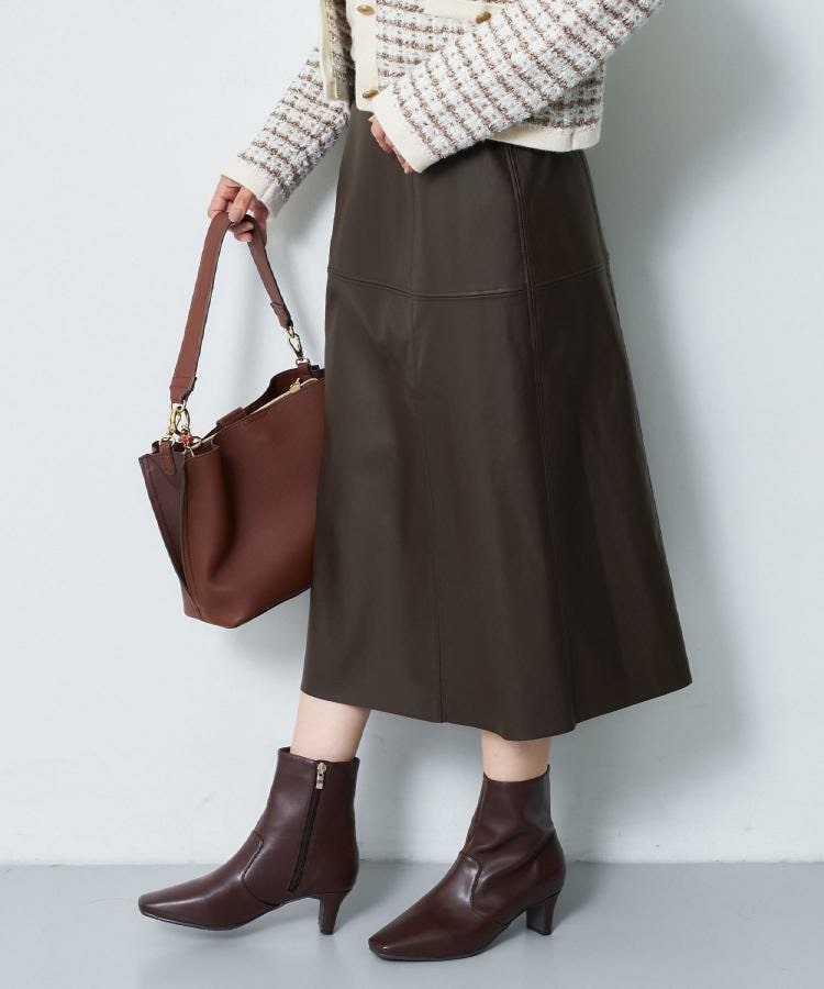 レザー調Aラインシルエットスカート