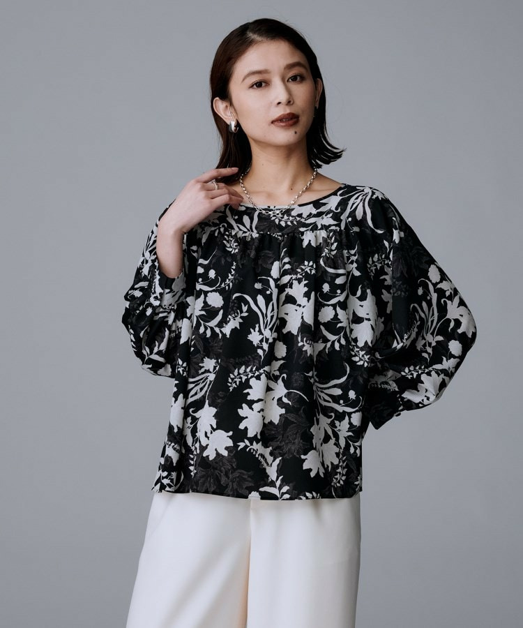 【洗える/セットアップ可能】オーナメントフラワー ブラウス1