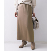 サテンナロースカート