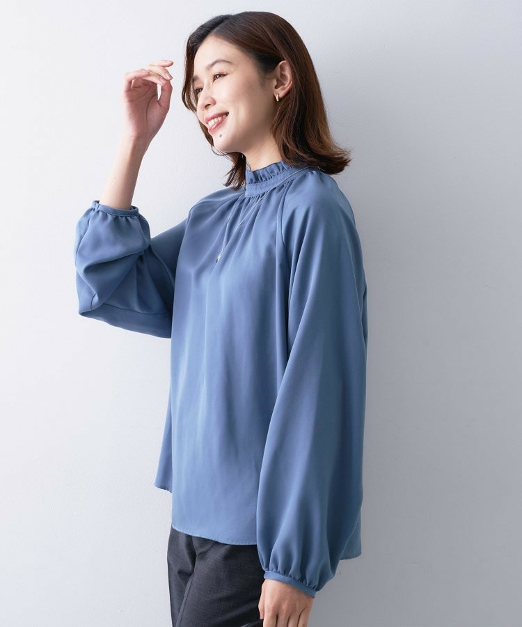 スタンドフリルネック ブラウス16