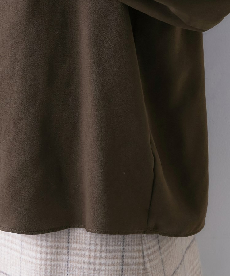 スタンドフリルネック ブラウス25