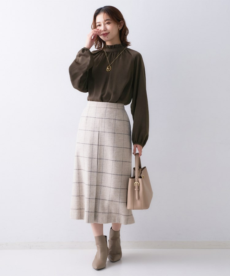 スタンドフリルネック ブラウス9