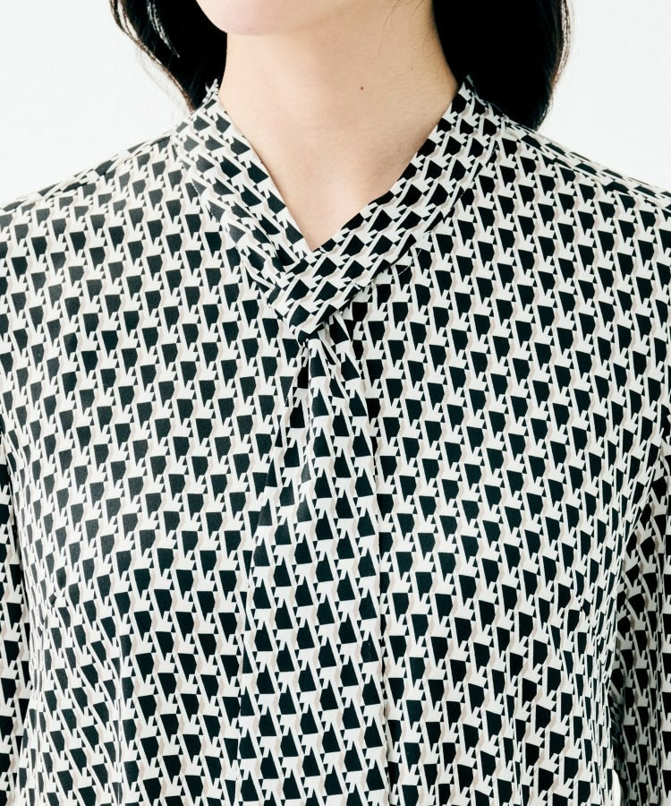 ボウタイブラウス18