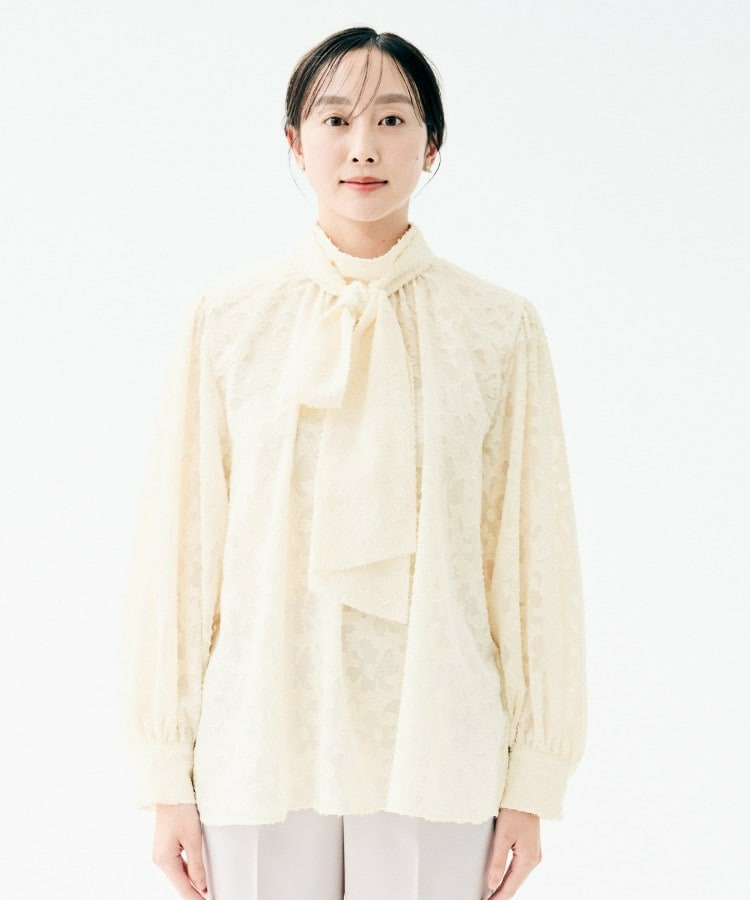 カットジャカード ボウタイブラウス18
