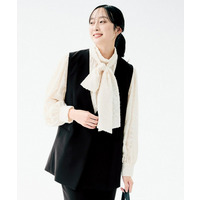 バックラッフルジレ