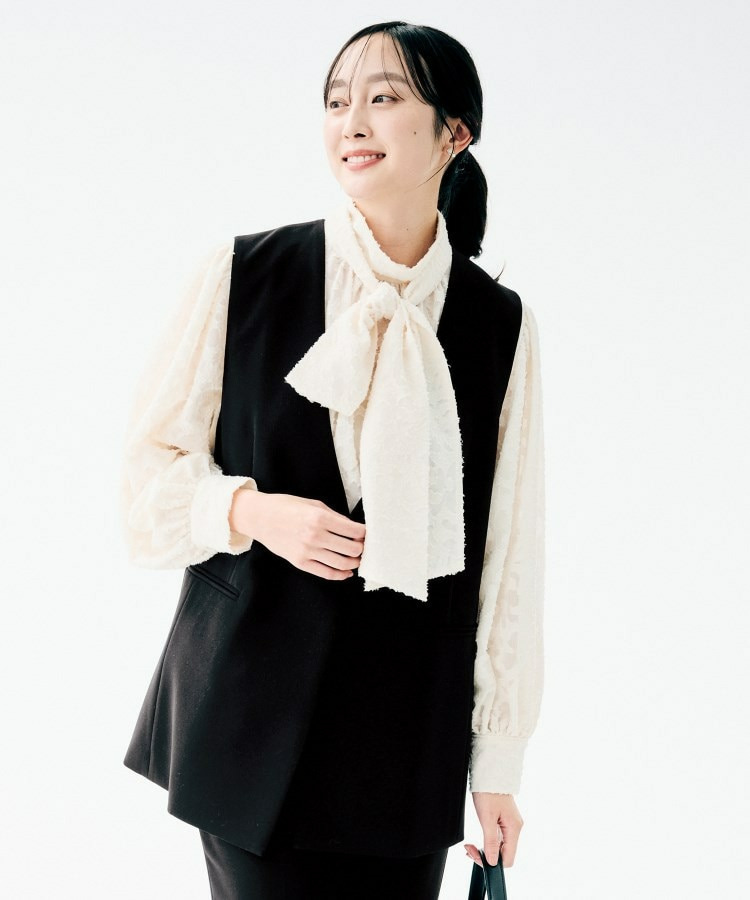 バックラッフルジレ1