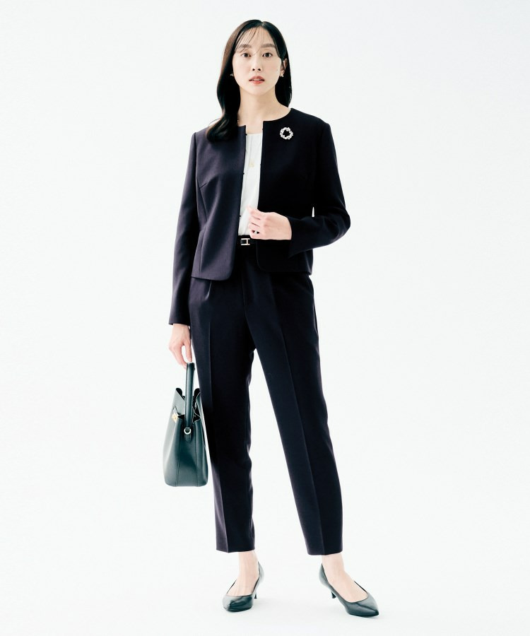 テーパードパンツ12