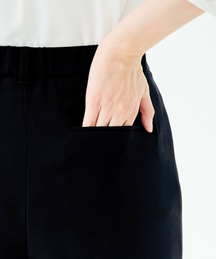 テーパードパンツ22