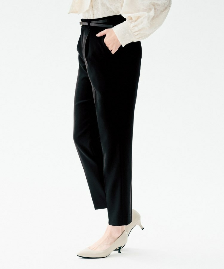 テーパードパンツ4