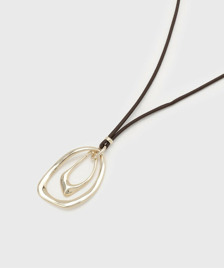 レザー調トップネックレス