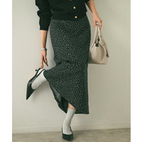 ランダムドットスカート