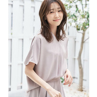 【古畑星夏さん着用/接触冷感/はっ水/遮熱】リラクミスト キーVネックブラウス