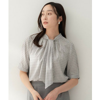 ジオメボウタイブラウス