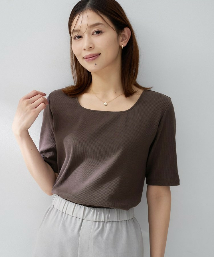 【羽織り物インナーにおすすめ】スクエアネックプルオーバー