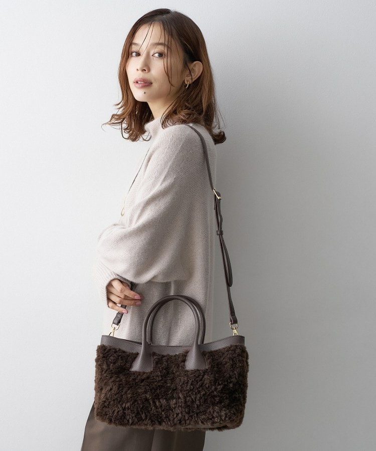 フェイクファーコンビトートバッグ16