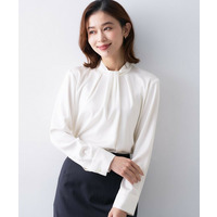 サテンドレープブラウス