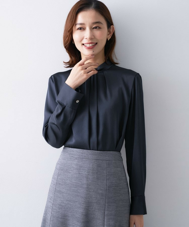 サテンドレープブラウス11