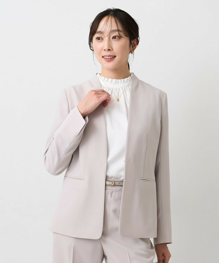 エアリーノーカラージャケット