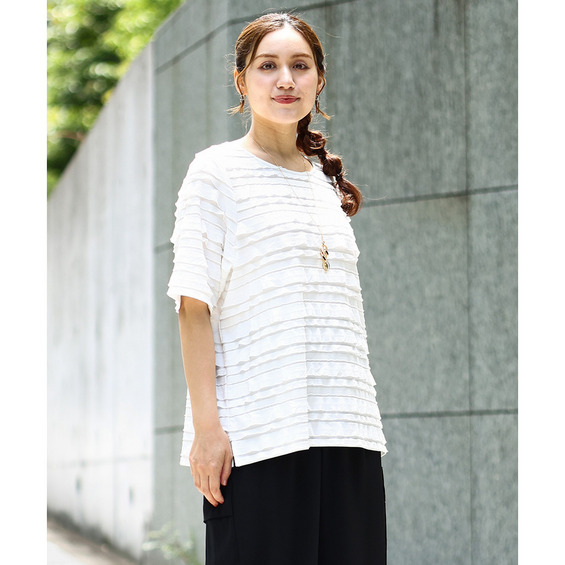 25年夏新作【大きいサイズ】カットフリルトップス【アリノマ/Alinoma】 25年夏新作【大きいサイズ】カットフリルトップス【アリノマ/Alinoma】