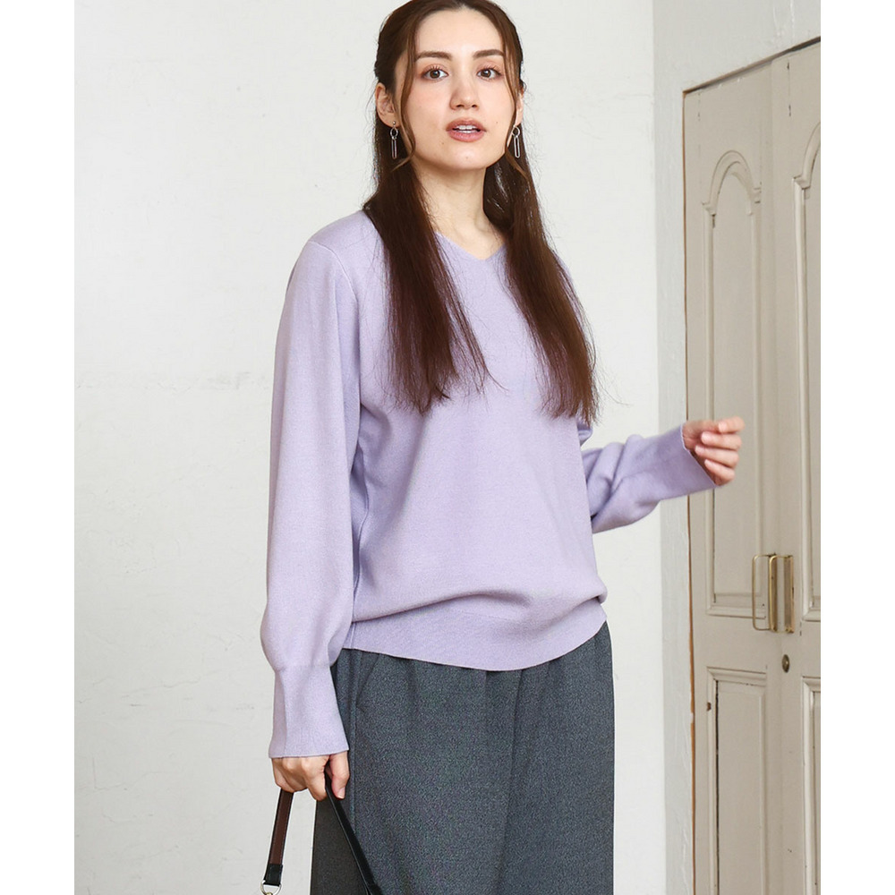 25年秋新作【大きいサイズ】Vネックパフスリーブニット1