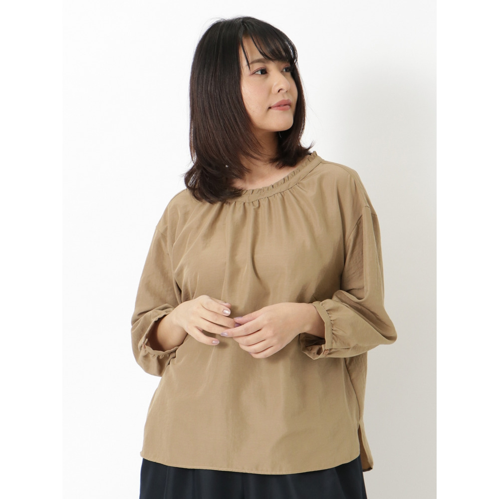 【L-4L】【大きいサイズ】ネックフリルプリントブラウス1