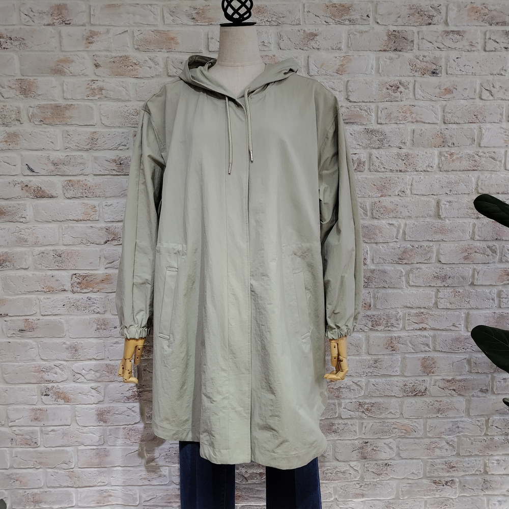 マウンテンパーカー