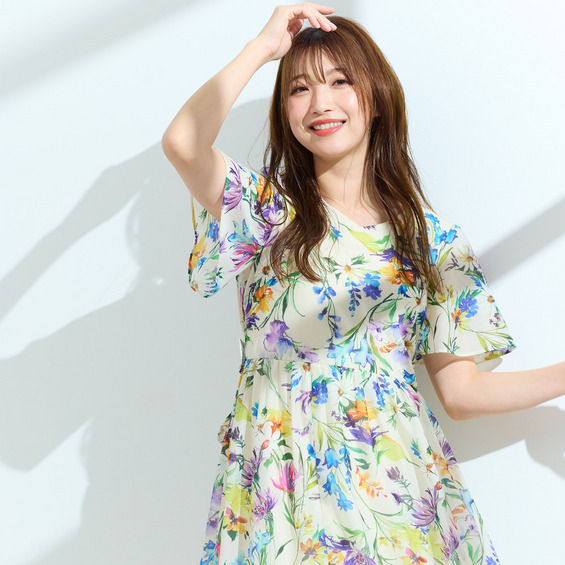 【美品】ETRO 水彩画ワンピース 花柄 ジップアップ 半袖 大きいサイズ ETRO - 【美品】ETRO 水彩画ワンピース 花柄 ジップアップ 半袖