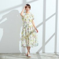 ボタニカルプリントワンピース