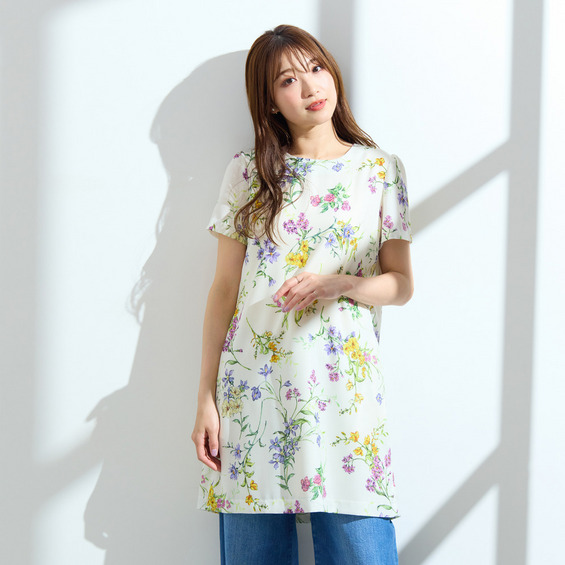 【手洗いOK】ボタニカルプリントチュニック【アリノマ/Alinoma】 【手洗いOK】ボタニカルプリントチュニック【アリノマ/Alinoma】