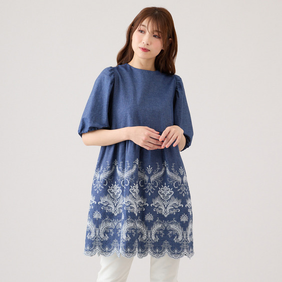 【手洗いOK】スカラ刺繍チュニック【アリノマ/Alinoma】 【手洗いOK】スカラ刺繍チュニック【アリノマ/Alinoma】