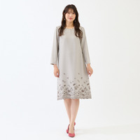 吹上刺繍ワンピース