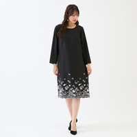 吹上刺繍ワンピース