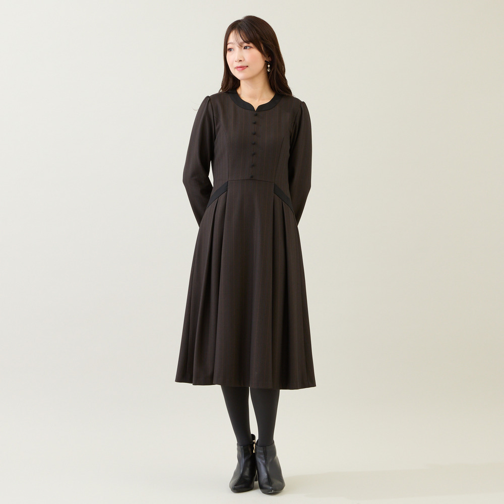 【吸湿発熱/毛玉になりにくい】配色切替クラシカルワンピース1