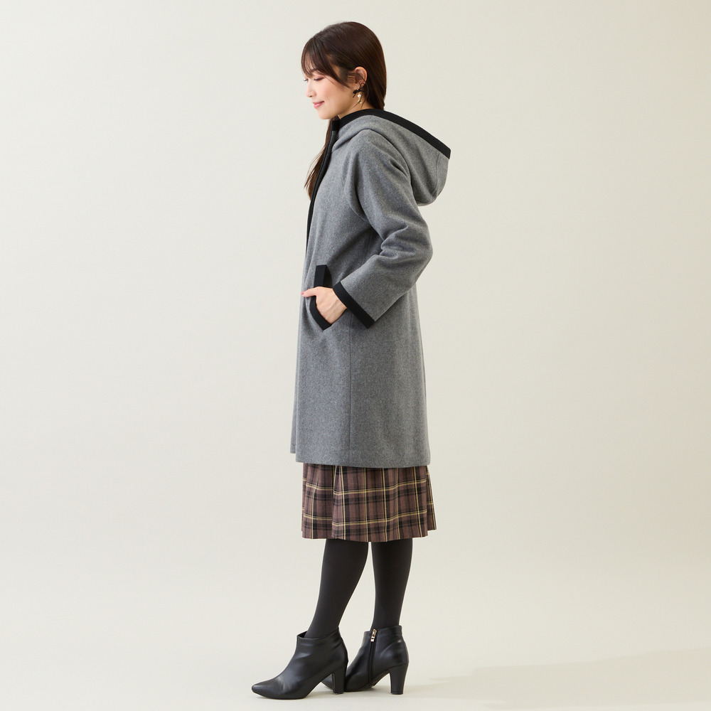 フード付き配色切替えコート2