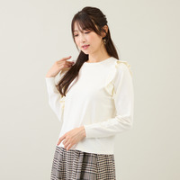 フリルニットプルオーバー