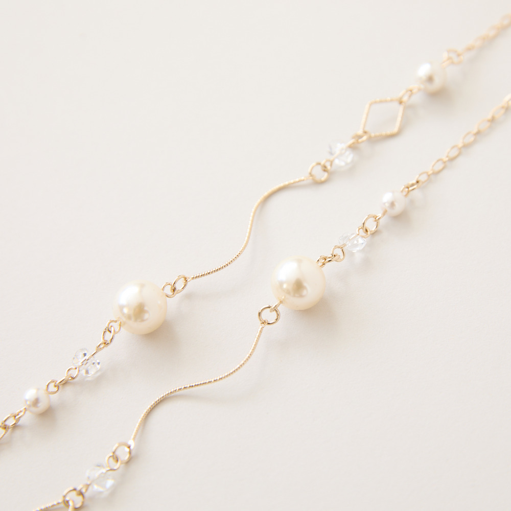 パール調ビーズウエーブネックレス1