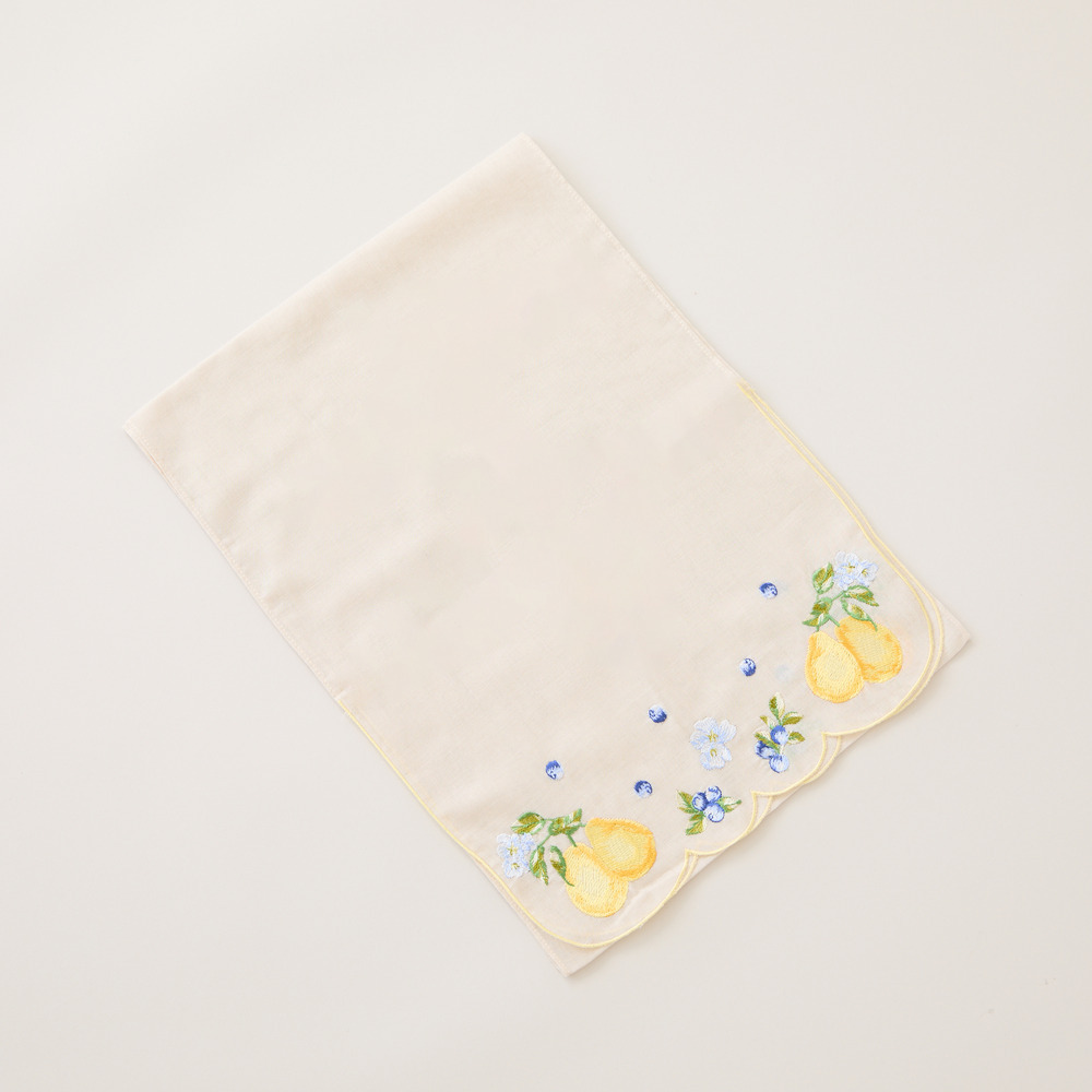 フルーツ柄スカラップ刺繍ストール1