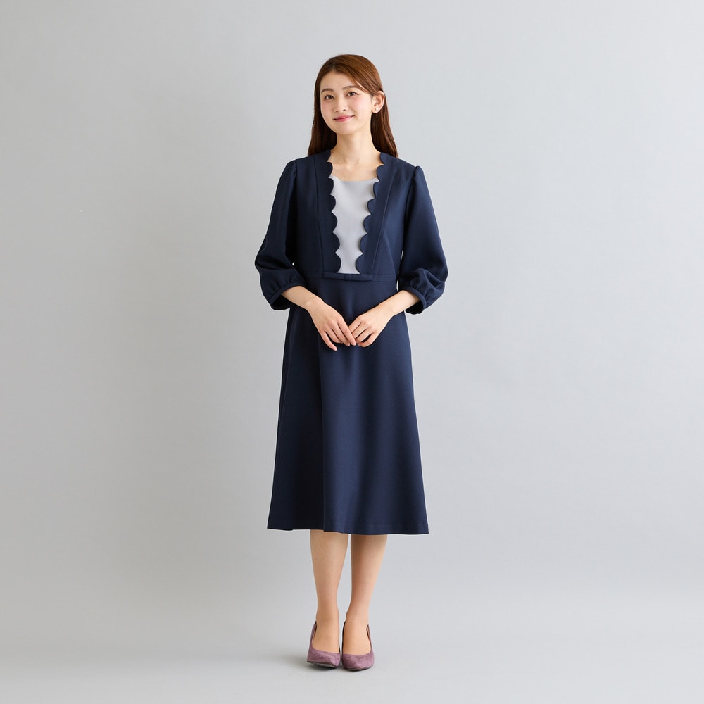 スカラカットフィット＆フレアワンピース