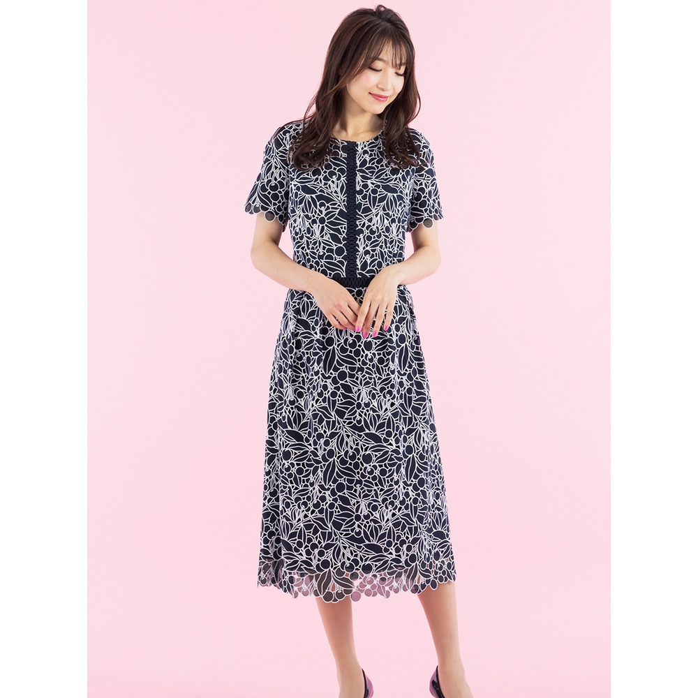 サクランボカットワーク刺繍ワンピース/ 大きいサイズ ローズティアラ