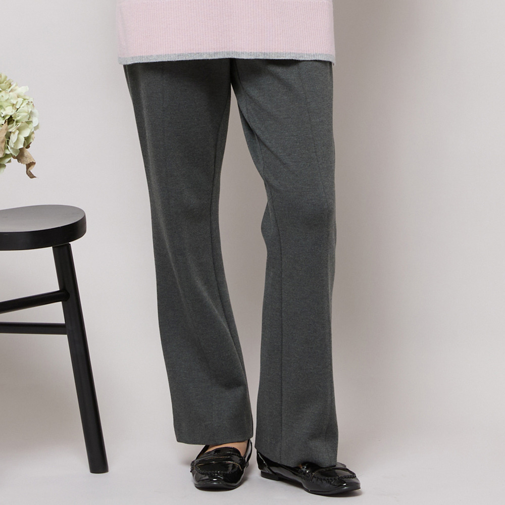 【手洗いOK・発熱】フルレングスストレートシルエットパンツ1