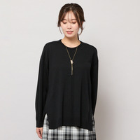 ワンカラー・サイドスリットニットトップ