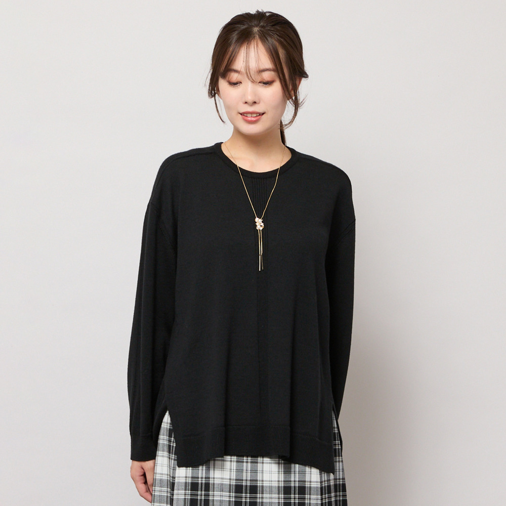 ワンカラー・サイドスリットニットトップ1