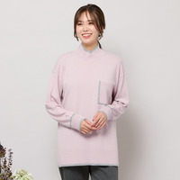 パッチポケット付きハイネックニット