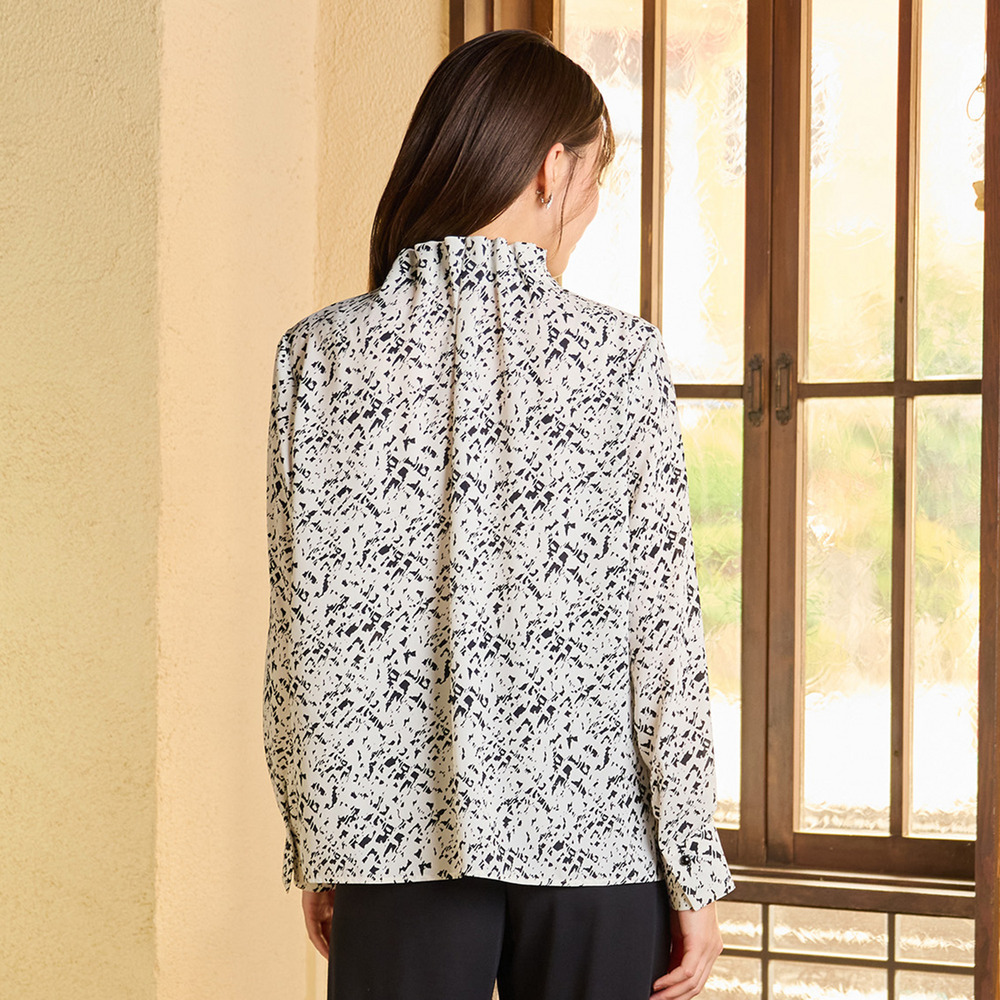 【手洗いOK・吸水・速乾・接触冷感】ギャザー・ハイネックブラウス2