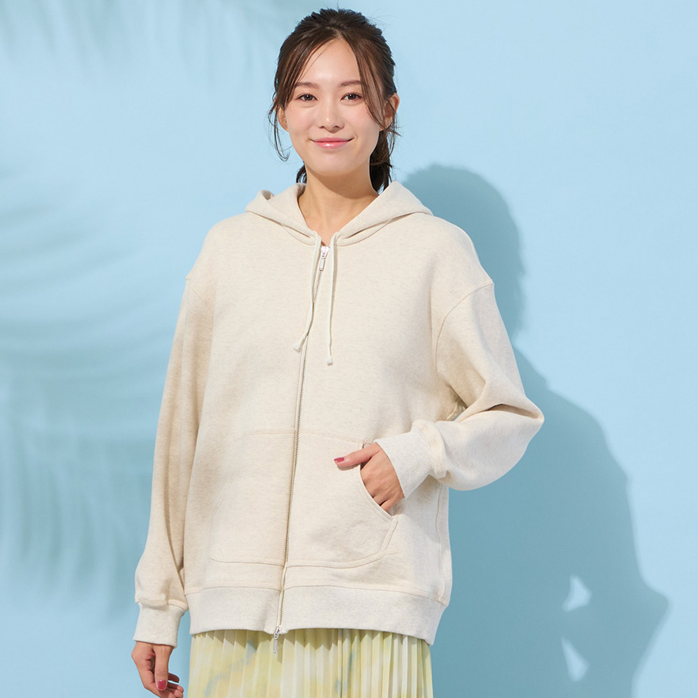 【手洗いOK】PISANOエンブレム刺繍入りメランジパーカー