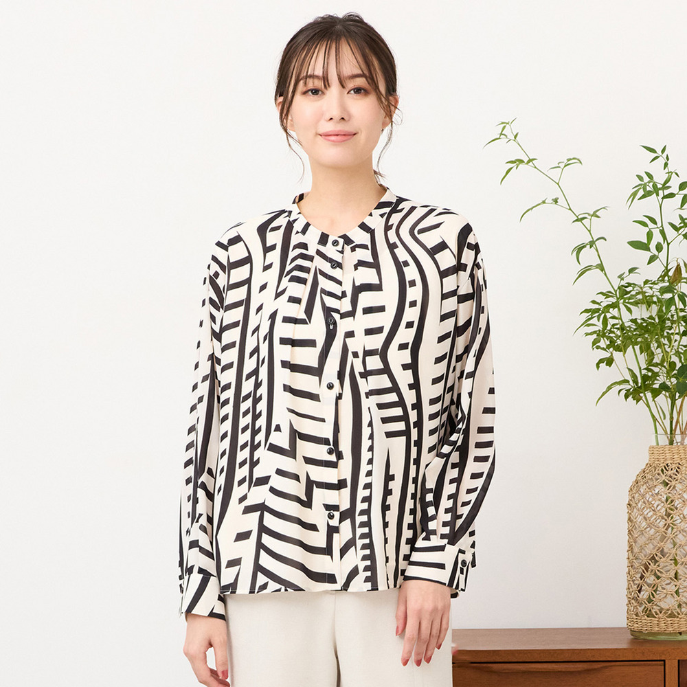 【手洗いOK】幾何プリント・3Wayブルゾンブラウス