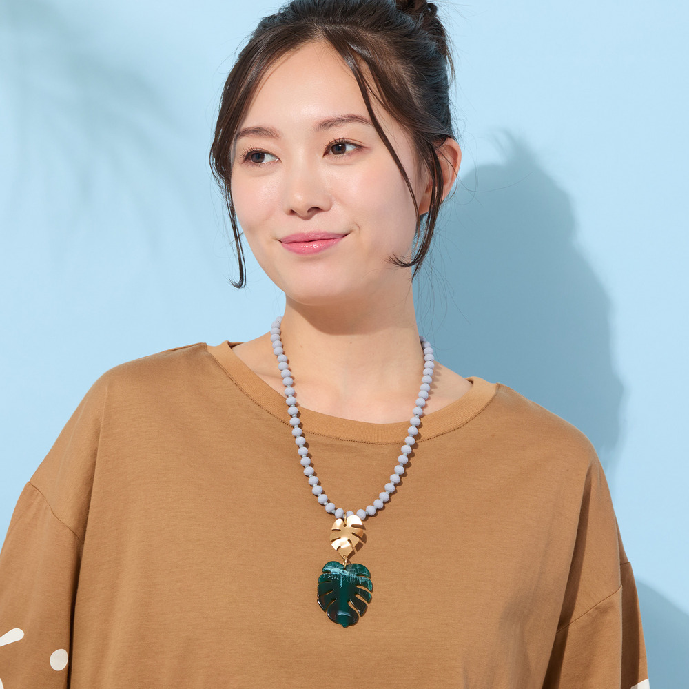 モンテスラモチーフネックレス