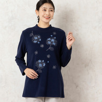 【あったか素材】花刺繍 カットソー